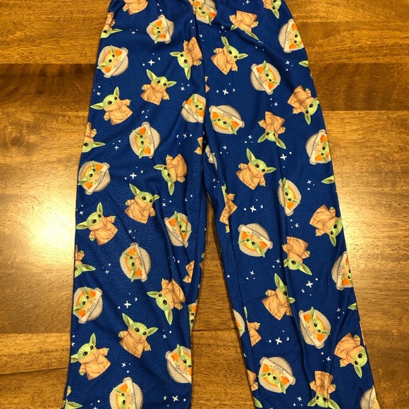 Grogu PJ Set - Picture 3 of 5